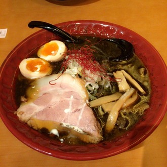 黒味噌味玉ラーメン